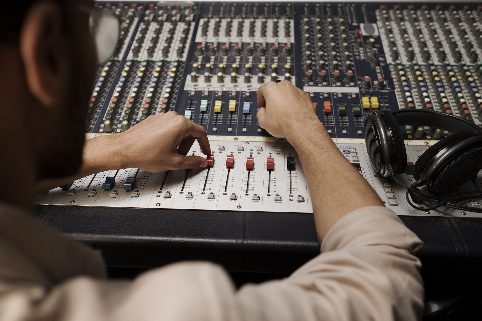 close-up-man-making-music